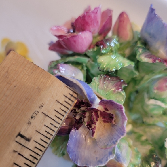 Vintage Crown Staffordshire Bone China Colorful Floral Bouquet ~ Pretty w/ FLAWS - Picture 15 of 16